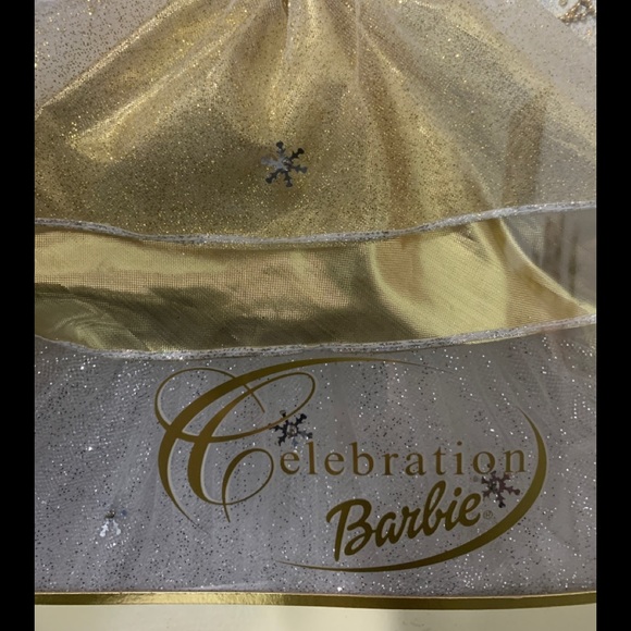 Celebration Barbie Special 2000 Edition - Picture 12 of 16